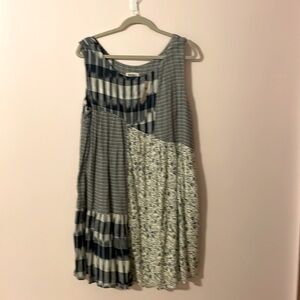 BNWT Anthropologie blue/cream sleeveless dress. Size Large.